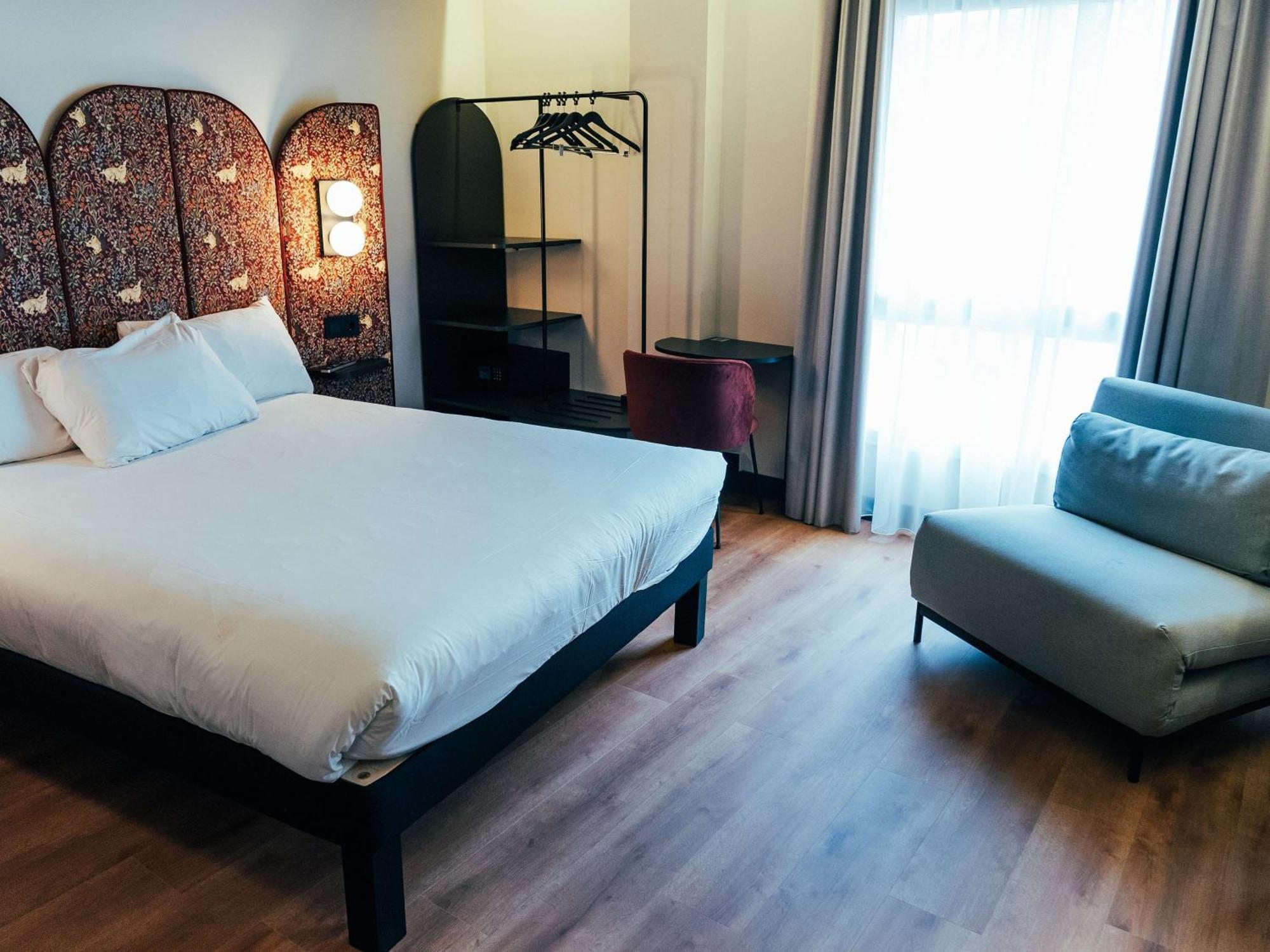 Ibis Centro Hotel 2*