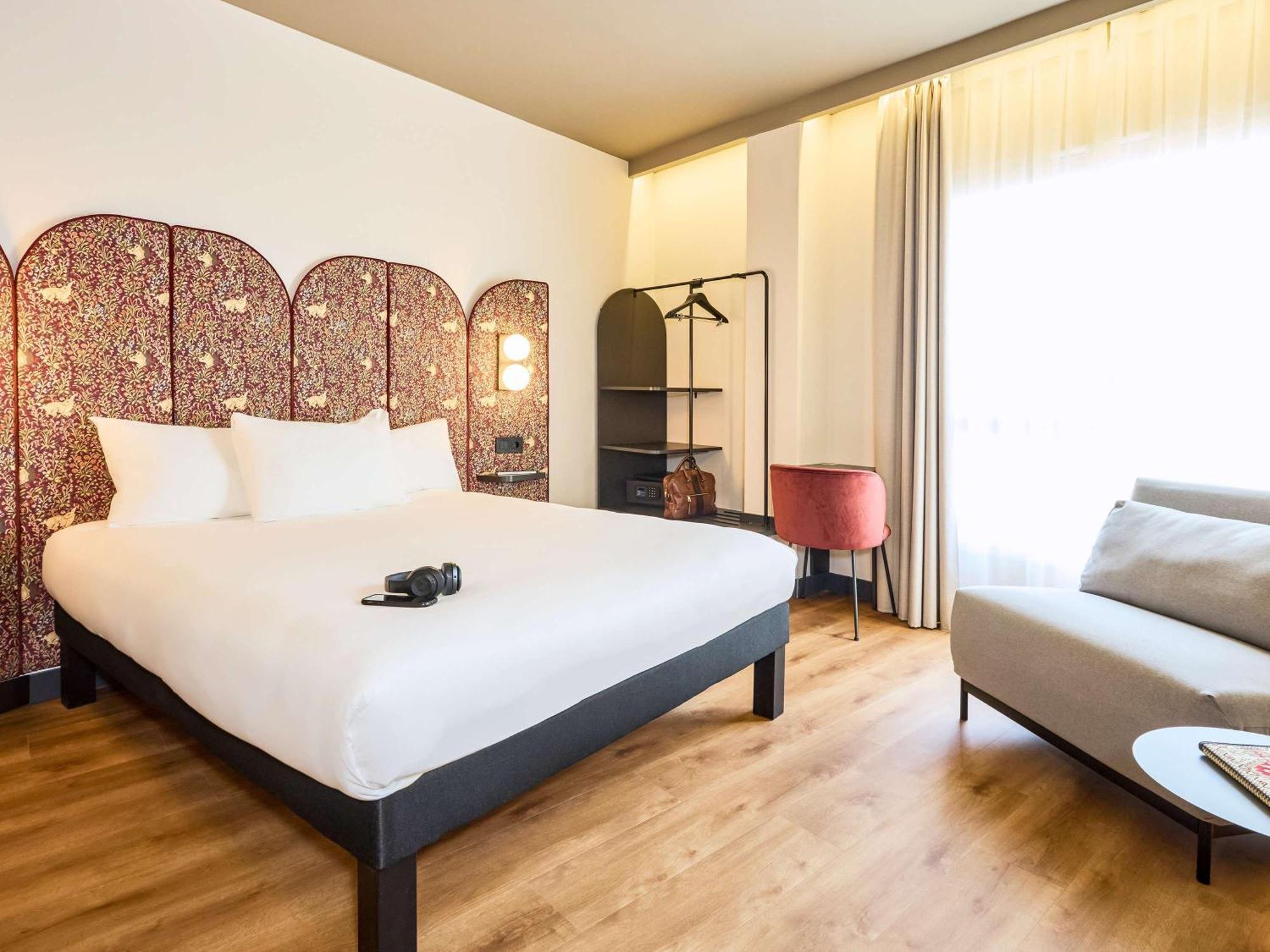 Ibis Styles Centro Maravillas 2*